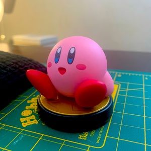 Kirby Amiibo (Smash Brothers series) - LIKE NEW / Pre-owned -